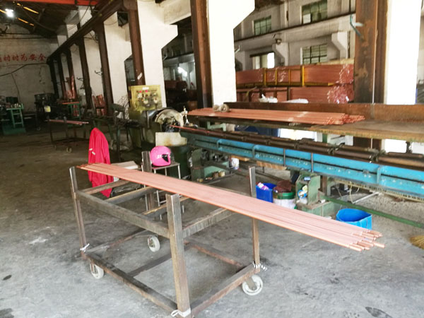 銅管翅片加工、調(diào)直設(shè)備